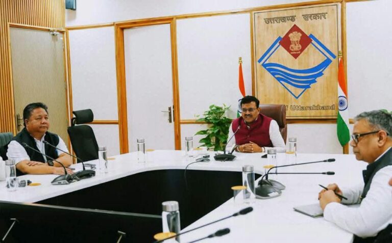 मुख्य सचिव ने शासन स्तर पर लंबित प्रकरणों के त्वरित निस्तारण के दिए निर्देश